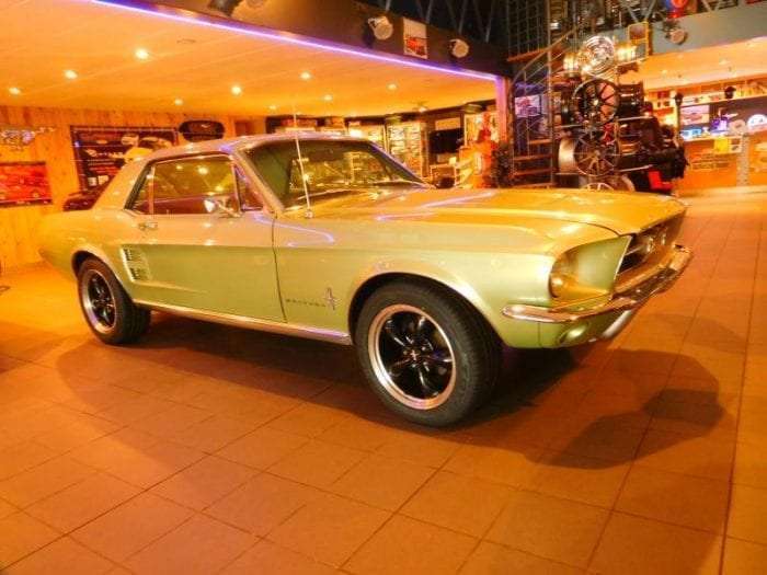 Lime gold green Ford Mustang 1967 coupe #705