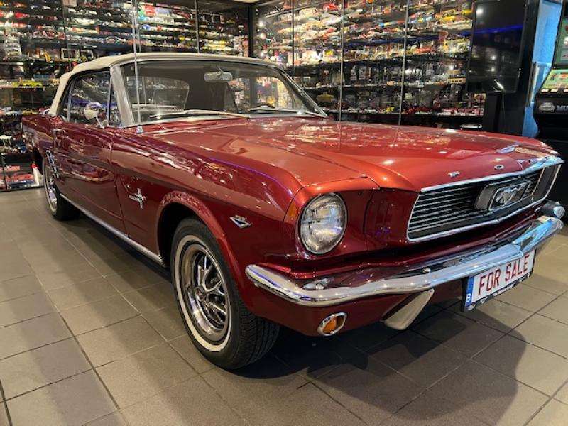 Ford Mustang 1966 Convertible #804 - Image 4